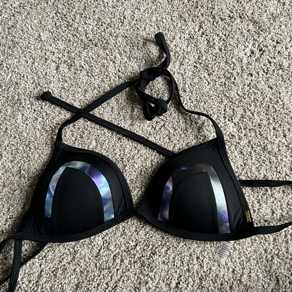 Triangle top